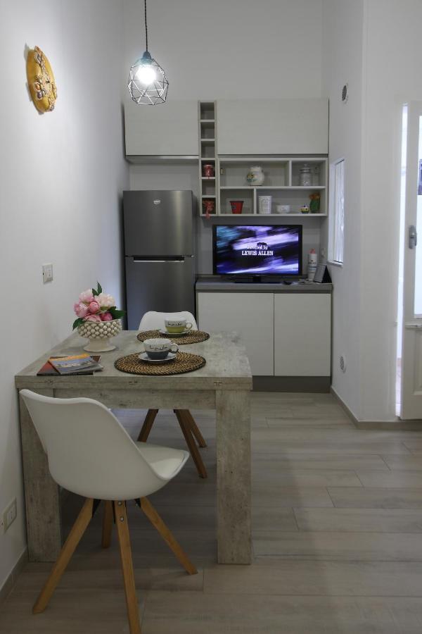 Dimora Camicia 84 Daire Monopoli Dış mekan fotoğraf